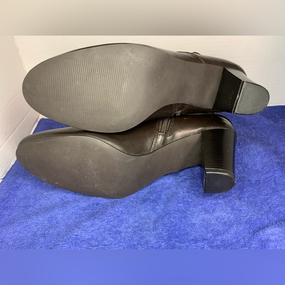 STUDIO WORKS BOLERO - BLACK SIDE BUCKLE HIGH HEEL ZIP-UP ANKLE BOOTS SIZE 9M 9M - Picture 5 of 7